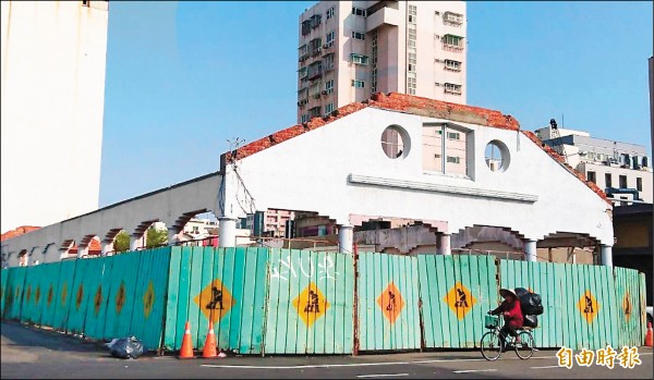 見證台南運河史的台南舊魚市場，今年將滿八十二歲，文史界發起文化守護行動。
（記者洪瑞琴攝）