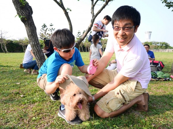 14日到十三行博物館與毛小孩共度歡樂午後時光。（十三行博物館提供）