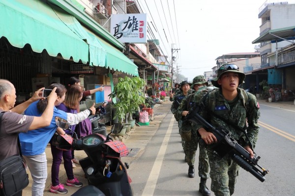 陸軍特戰指揮部特一營自4月10日起，展開為期11天的山隘行軍訓練，全程275公里。（陸軍提供）