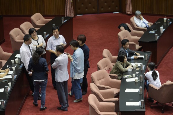 促轉會委員名單、軍改朝野排入議程無共識，週五恐表決大戰，示意圖。（資料照）