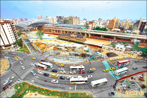 火車站前動線調整臨停接送區移路內 地方 自由時報電子報