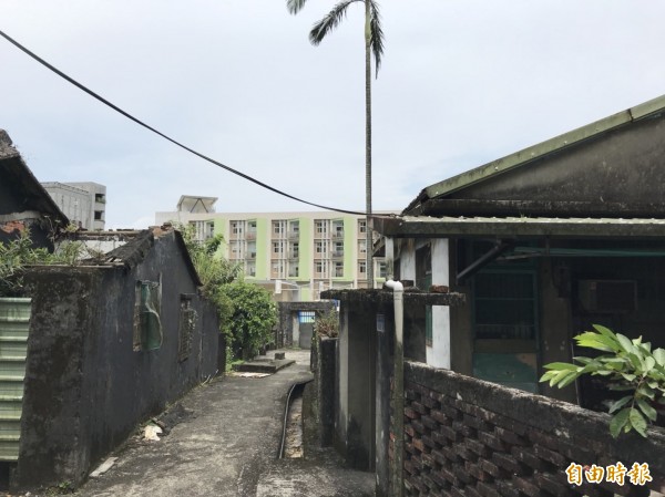 明德國中校方規劃重新活化宿舍群，成立生命教育環境生態探索園區。（記者林欣漢攝）