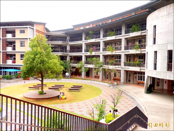 龍年新生潮來了竹北東興 六家國小超爆 生活 自由時報電子報