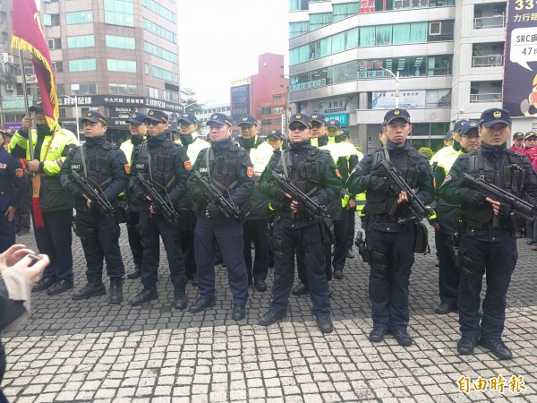 警政署長陳家欽今晚召集重要幹部，研擬相關強化治安作為，即起通令各警察機關，務必以優勢警力、嚴正執法。（資料照，記者許倬勛攝）