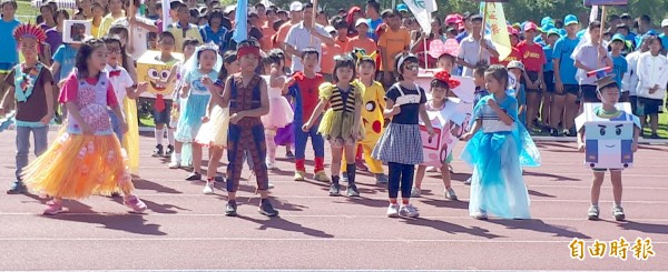 就讀幼兒園是很多年輕家長的沈重負擔，台東縣府允評估對就讀私幼者補助。（記者黃明堂攝）