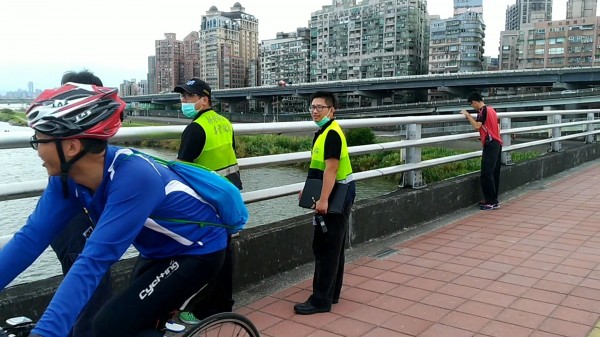 警消到場搜救。（記者王宣晴翻攝）鎮