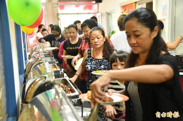 恆商餐飲科二年級就辦成果展，會場如星級飯店。（記者蔡宗憲攝）