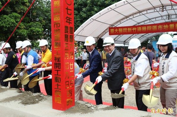 今天舉行公辦市地重劃開工動土典禮。（記者王駿杰攝）