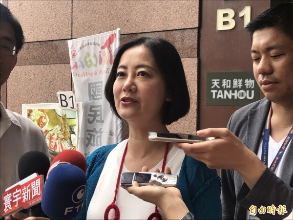 民進黨台北市長參選人姚文智的首席發言人吳思瑤說，這場選舉不是為了要打丁守中或打柯文哲，「我們要主打姚文智」。（記者蘇芳禾攝）