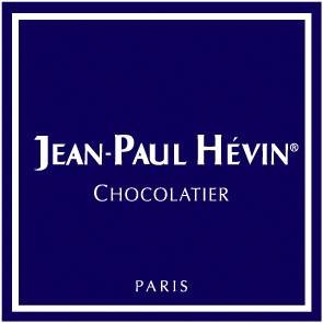 來自法國的頂級巧克力品牌JEAN PAUL HEVIN，有巧克力界的頂級珠寶的美稱，2012年其中的巧克力馬卡龍甚至被評選為巴黎第一名馬卡龍。（圖擷取自Jean-Paul Hévin Chocolatier Taiwan臉書粉專）