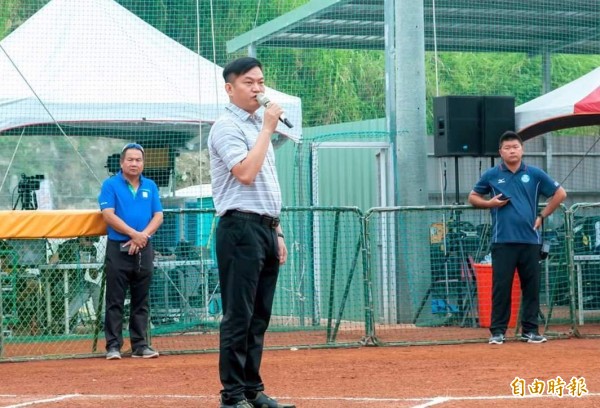 南投縣議會副議長潘一全對推動壘球等各項運動,不遺餘力。(資料照) 南投縣議會副議長潘一全對推動壘球等各項運動,不遺餘力。(資料照)