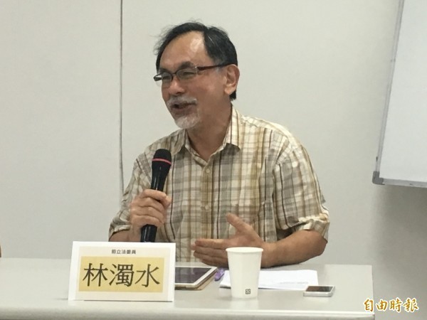 民進黨大老林濁水對阿扁嗆聲，認為他應「告訴大家當年他推動募兵制根本大錯特錯」。（資料照）