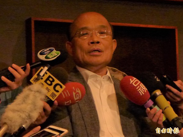 民進黨新北市長參選人蘇貞昌談促轉會爭議。（記者李雅雯攝）