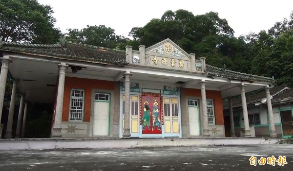 二水碧雲禪寺登錄歷史建築，包含禪寺正殿及周邊範圍，保存範圍為正殿、左右護龍、通道和正殿前廟埕，總面積936.1平方公尺。（記者張聰秋攝）