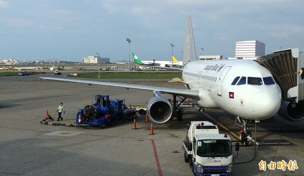 柬埔寨航空暹粒（吳哥）、桃園機場航線今日首航。（記者姚介修攝）