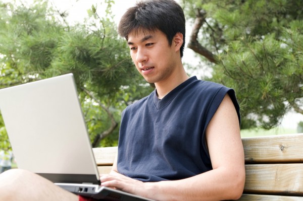 中國廣西一名男子，一多年前透過微信認識一名女網友，聊天一段時間後以為就此找到真愛，沒想到是一場騙局。圖與當事人無關。（情境照）