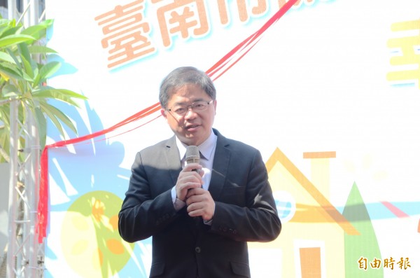 早期幼兒托育費用的壓力大，代理市長李孟諺自曝當時的「避孕」之道。（記者吳俊鋒攝）