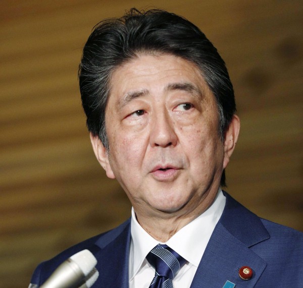 日本首相安倍晉三（見圖）將於25日抵達北京。雖然這是7年來他首次以領導人身分正式訪問中國，安倍晉三也有意提升中日關係，然而有專家表示，兩國關係仍脆弱。（美聯社）