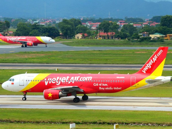 台中、曼谷開闢定期航線，泰越捷航空3日首航台中，將帶來122名遊客。（台中市政府提供）