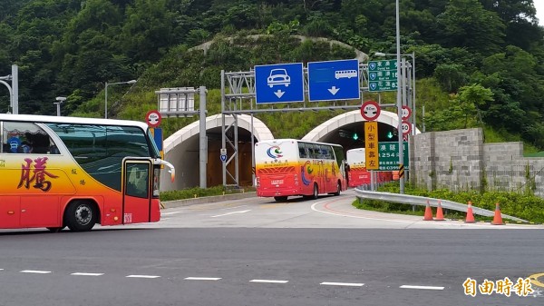 蘇花改5月7日通行大客車，各界認為開放大貨車行駛的日期不遠了。（資料照）