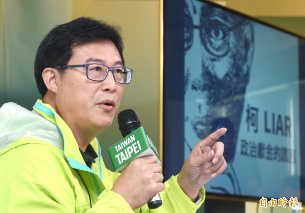 民進黨台北市長候選人姚文智（圖）嚴詞批評馬英九的「新三不」，指馬不排斥統一是為了舔共、討好中國。（記者廖振輝攝）