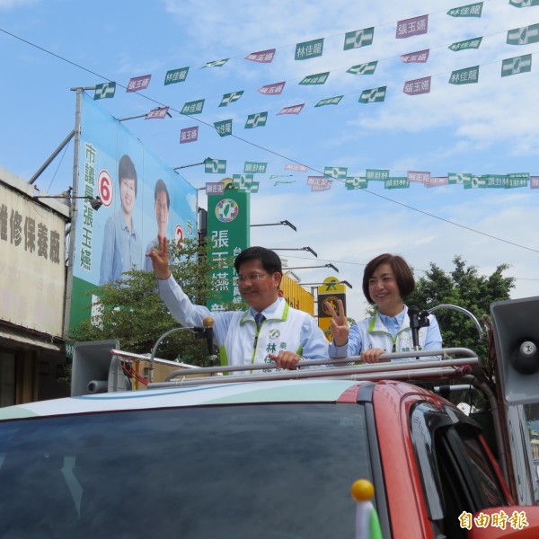 對於莫健指有外在因素影響風向，林佳龍（左）說，值得國人警惕。（記者蘇金鳳攝）