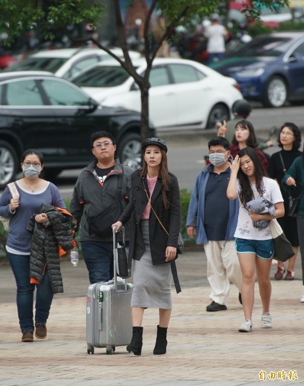 氣象專家彭啟明建議民眾，把握未來一週的舒適天氣，北方高冷氣壓預計下週南下，下週五、六北台灣會感受到明顯降溫。（資料照）