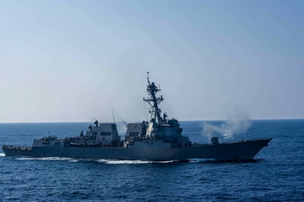 美國2艘軍艦28日通過台灣海峽。圖為美國飛彈驅逐艦史托克代爾號。（圖擷取自USS Stockdale臉書）