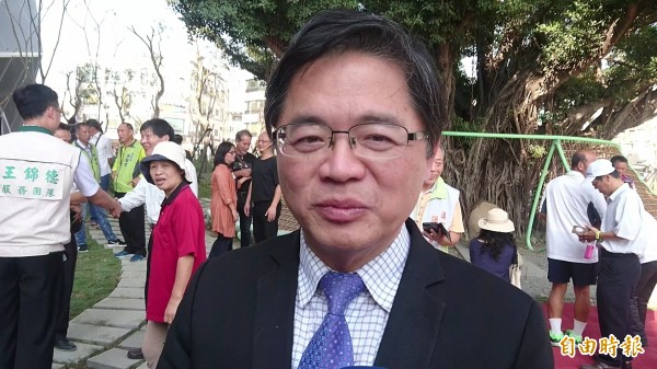 台南市代理市長李孟諺針對外傳接任環保署長一事，表示目前並未接到任何徵詢。（記者劉婉君攝）