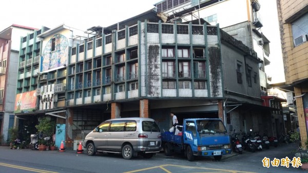 位於宜蘭市城隍街的民宅，屋主提出重建計畫，十一月廿八日核准，成為宜蘭縣首件參與危老計畫的老屋。（記者張議晨攝）