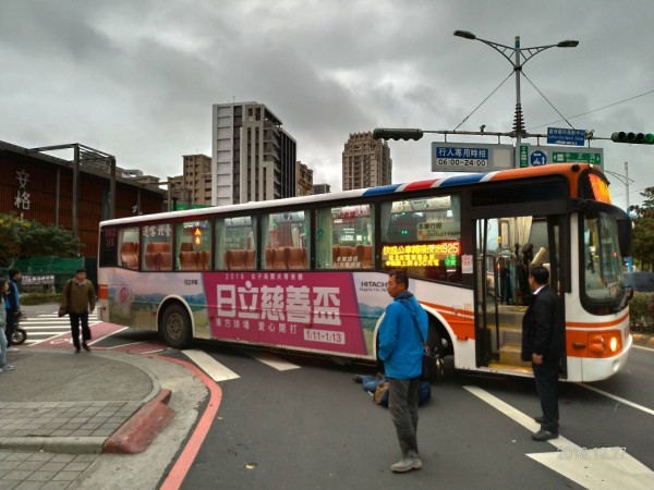 車禍現場。（記者王宣晴翻攝）