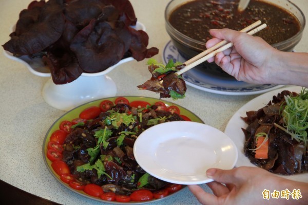 國健署提醒，吃木耳無法補充膠原蛋白，該種營養素只存在於動物體內。（資料照）