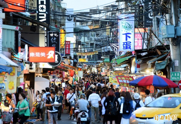 士林夜市熱炒攤發生砍殺案，5傷送醫。圖為士林夜市一景。（資料照）