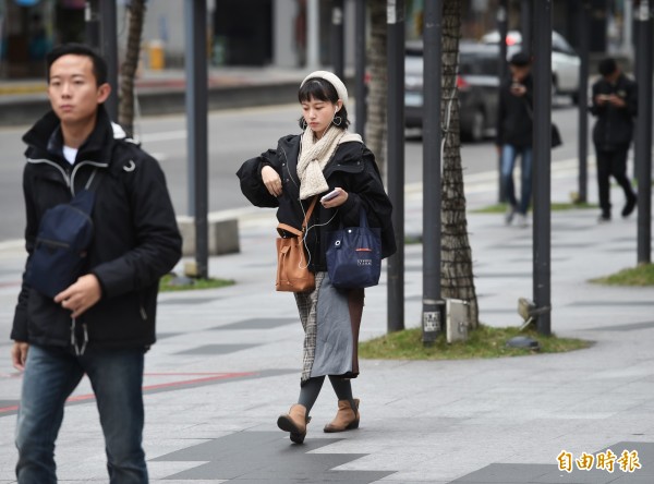 氣象專家彭啟明指出，氣溫將會回升至週四，溫度可達28度，週四、五有冷氣團影響，但強度不強，週六日氣溫又會大幅回升。（資料照）