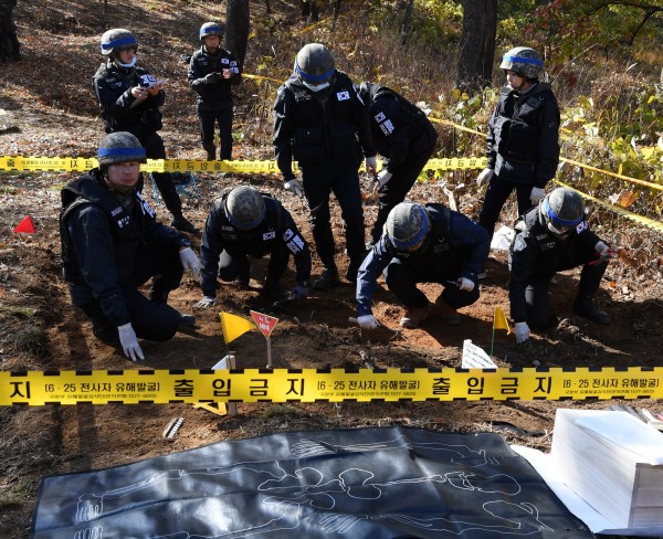 南韓政府消息人士透露在南北韓的非軍事區（DMZ）發現1具中國人民志願軍遺骸。（資料照，歐新社）