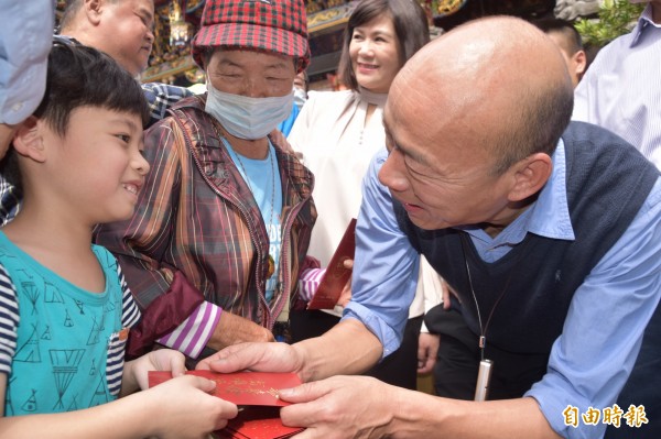 高雄賽馬是否有博弈成分，高雄市長韓國瑜今天上午表示，市府將擬具幾項方案送議會審查。（記者蘇福男攝）