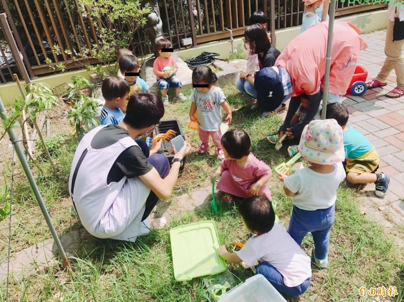 高雄市公立幼兒園將於4月25日至27日受理報名。示意圖，圖中幼生與新聞無關。（記者黃旭磊攝）