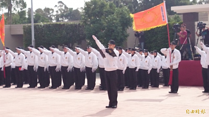 2016總統大選的安全維護特勤編組，圖為特勤編組人員代表宣誓。（記者羅添斌攝）