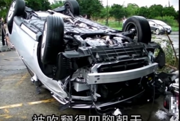 龍捲風襲新店？ 瞎！瘋傳影片是2011年的報導… - 新北市 - 自由時報電子報