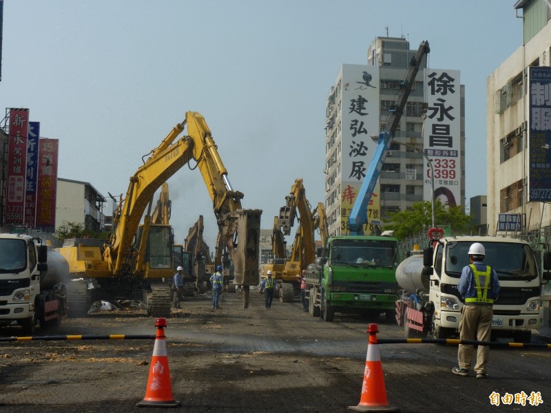 大順陸橋拆除工程今啟動（記者王榮祥攝）