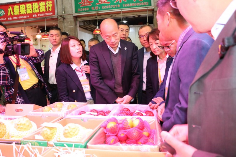 韓國瑜參訪平湖海吉星國際農產品物流園區。（資料照，高雄市政府提供）