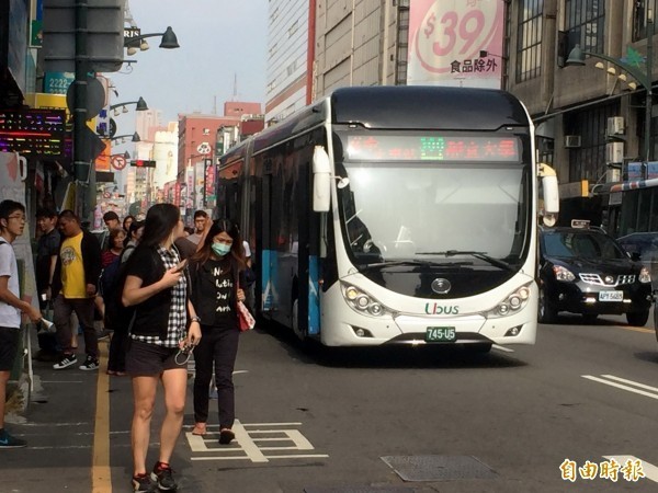 台中市巨業客運司機嗆乘客「搭免費公車還囂張」。圖為情境照，非事發公車。（資料照）