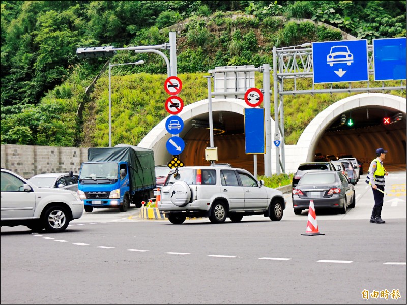 蘇花改明天清明連假首日可能出現南下車潮，圖為蘇澳隧道。（資料照，記者江志雄攝）