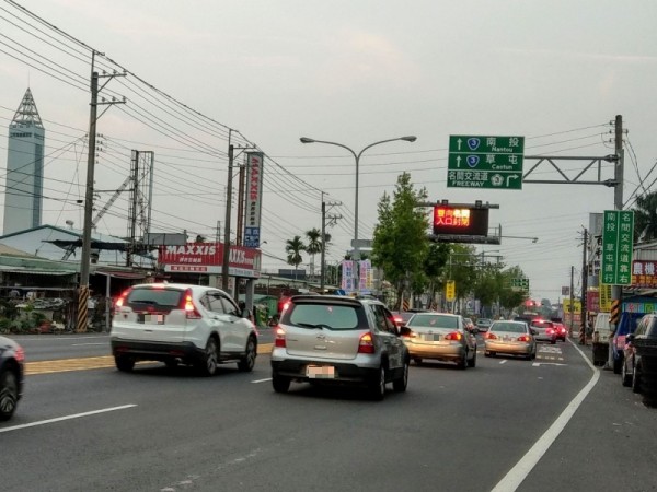 國3名間入口匝道全天封閉平面道路竟沒塞車 居民這樣說 生活 自由時報電子報