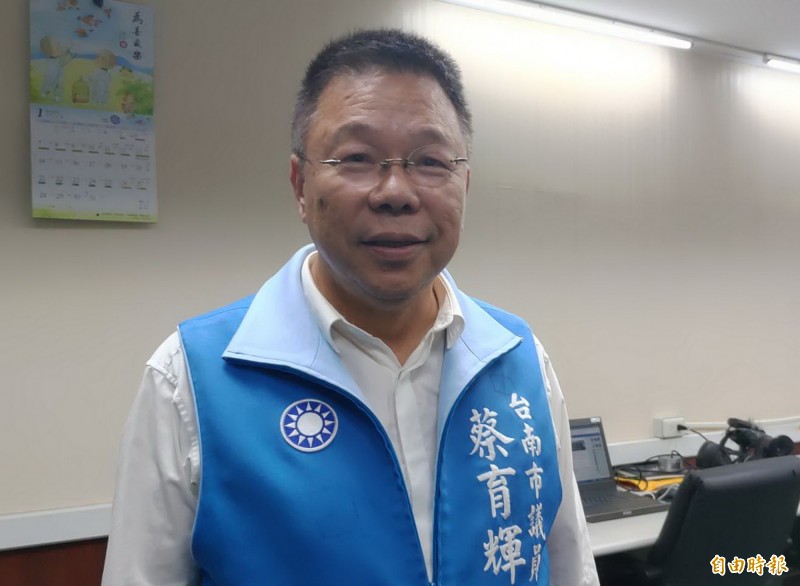 對是否參選立委，南市議員蔡育輝表示，評估中。（記者蔡文居攝）