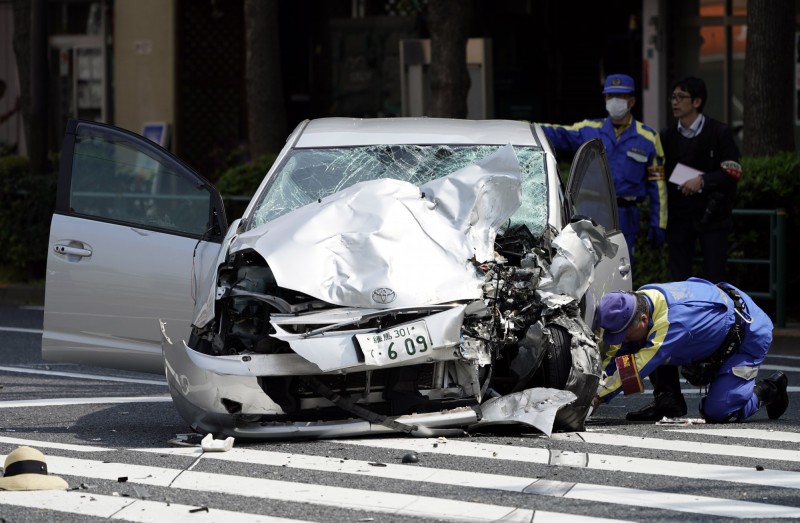 日本又有8旬老翁開車釀禍!想停車卻踩油門撞飛2人 - 國際 - 自由時報電子報