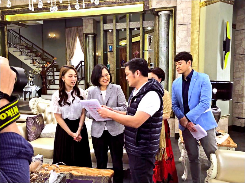 Re: [問卦] 龔少爺的背景到底有多硬?