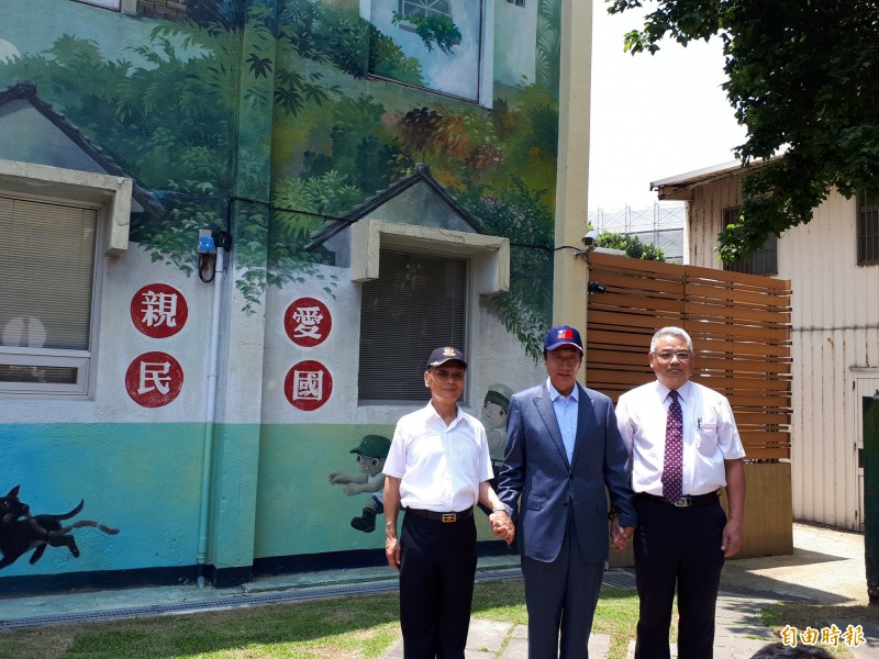 郭韓會能成行嗎？郭台銘今天在新竹市眷村博物館說，他一定會向韓國瑜請益，他與韓是鐵打的兄弟，一塊長大，韓是他的英雄，兩個人一定會合作。（記者洪美秀攝）