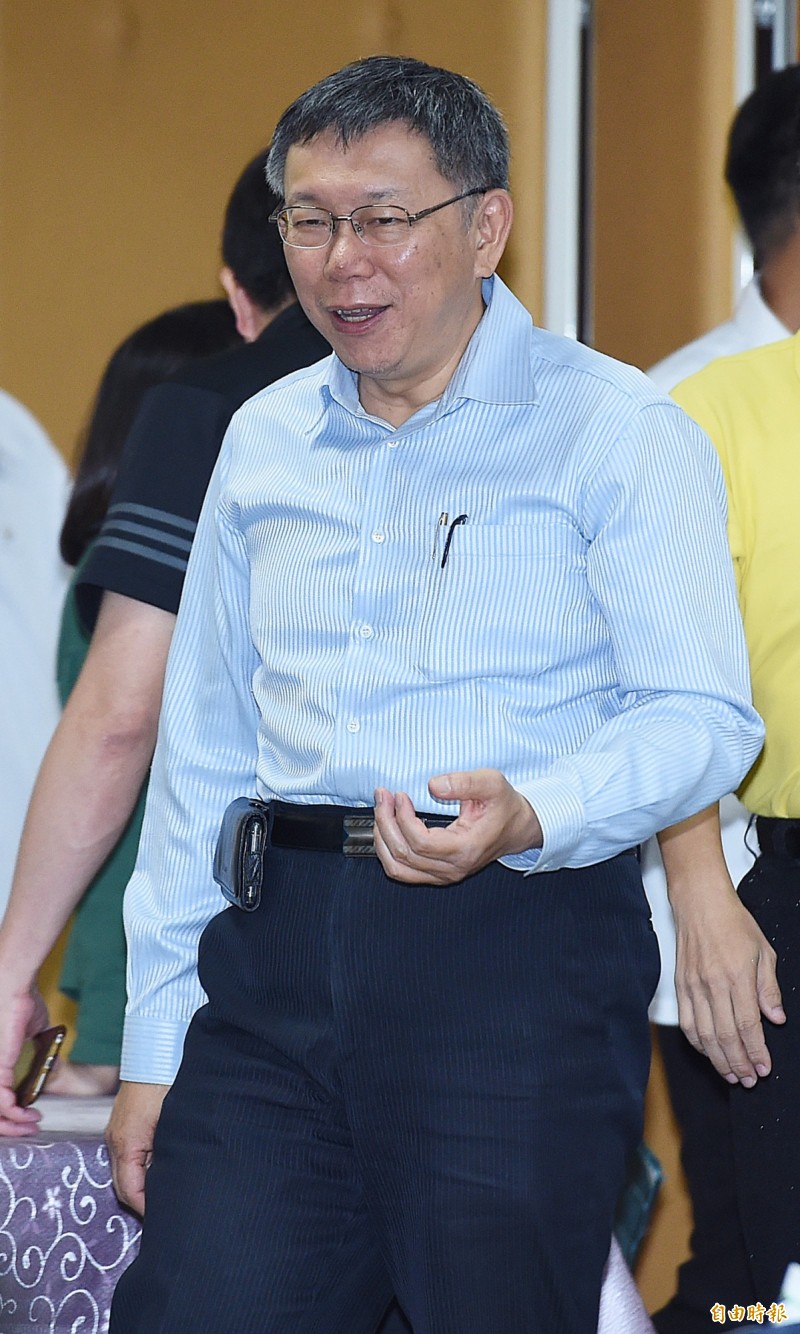 台北市長柯文哲1日出席108年市長與里長市政座談會（文山區），會前受訪。（記者廖振輝攝）