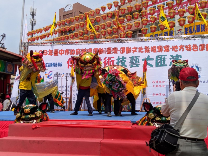 大甲五十三庄傳統武術傳奇大匯演，在大甲鎮瀾宮舉行。（市府提供）